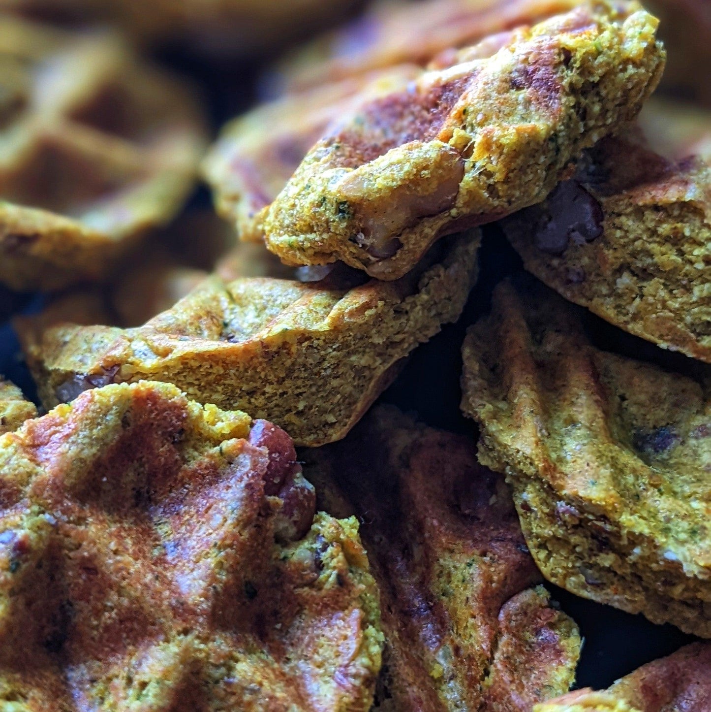 Chester’s banana nut waffles with glucosamine for advanced mobility support | NATURAL DOG TREATS